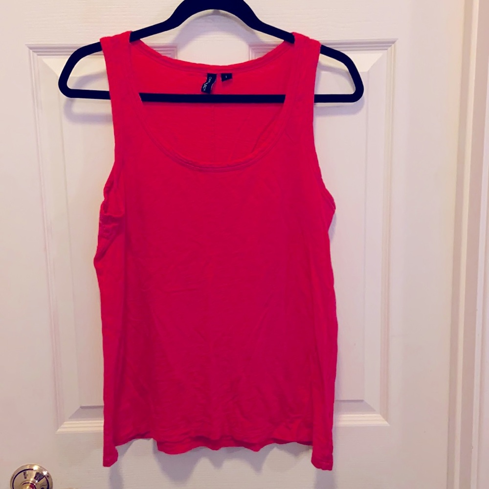 Pink tank